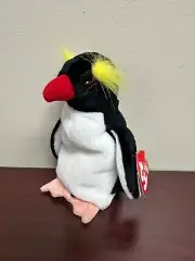 Beanie Babies 2000 "Frigid" The Penguin w/Heart Tag