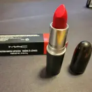 MAC RETRO MATTE LIPSTICK * Relentlessly Red * FULL SZ. NEW IN BOX.