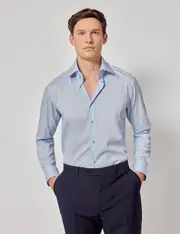 Hawes & Curtis Light Blue Slim Stretch Shirt | Contrast Detail | Mid-Collar Size: Medium