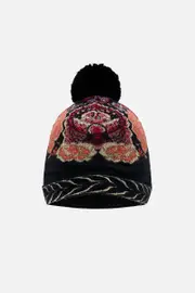 KNIT BEANIE WITH POM POM DANCE WITH DUENDE