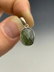 3.52gr MOLDAVITE faceted silver.925 pendant #JM104