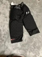 Under Armour Game Day 5-Pad Football Compression Girdle/Shorts Black YouthMedium