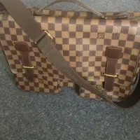 在飛比找蝦皮購物優惠-LOUIS VUITTON 路易威登 肩背包 Broadwa