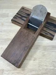 3rd Gen. Chiyozuru (三代目千代鶴) 70mm Sansui Japanese Smoothing Hand Plane. NOS.