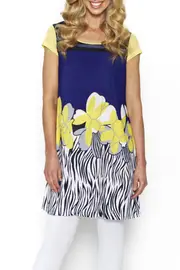 Dancing In The Daffodils Tunic--THRE-15272