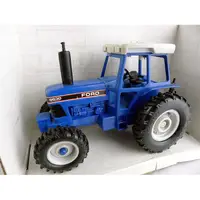 在飛比找蝦皮購物優惠-New Holland 8630紐荷蘭合金拖拉機農用車模型 