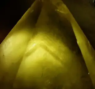天然烏龜水晶燈-馬達加斯加城堡教堂骨幹水晶#金字塔#原礦#天然水晶#骨幹