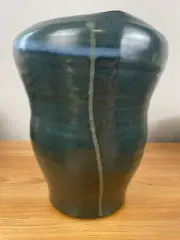 William "Bill" Kremer Studio Pottery Green Bulbous Vase Notre Dame Professor RAR