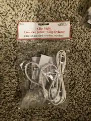 Darice Clip Light 6 ft Cord with Switch and Bulb For Holiday Crafts NEW