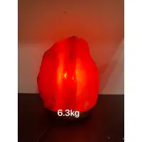 在飛比找蝦皮購物優惠-鹽燈 實拍 6.3kg 鴿血紅鹽燈 紋路有夠美 顏色紅潤 開