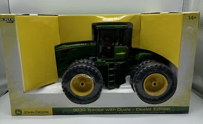 Ertl John Deere 9530 Tractor With Duals. 1/16 Scale. Dealer Edition. Die-cast