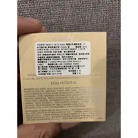 在飛比找蝦皮購物優惠-benefit 陶瓷光防曬粉底液 2 3ml 全新 小樣 旅