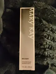 NEWMary Kay CC Cream Very Light Sunscreen Broad Spectrum SPF 15 NIB Exp 02/18