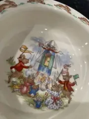 J Vintage Royal Doulton BUNNYKINS English Bone China Cereal Bowl 1936 spaceship
