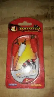 Raptor ISRCA-Y1 6" RCA Y Adapter gold plated shielded