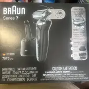 Braun 7075cc Series 7 Men Shaver with SmartCare Center Precision Beard Trimmer