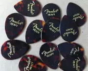 Fender 358 Celluloid Guitar Picks (12 Pick Heavy)