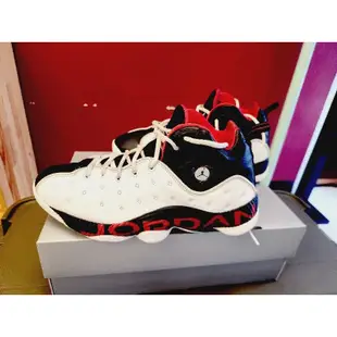 Nike 籃球鞋 Jordan Jumpman Team II  US10號 白 黑 紅 男鞋 中筒 皮革 公牛隊