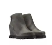 Sorel Joan of Arctic Wedge III Zip Wide Quarry, Black / Carriere, Noir Sz 8.5