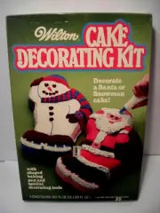 NIB 1979 Wilton Santa Snowman Decorating Cake Kit Pan Christmas Holiday Tips Bag