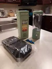 Blendjet 2 Portable Blender NIB 16 oz. Seaglass Includes Storage Case