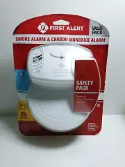 First Alert SA303CN3 Smoke & CO400 Carbon Monoxide Detector Alarm Combo Pack New