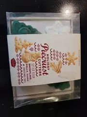 Williams-Sonoma Holiday.Pie Crust Cutters 4 Pc Snowflake Tree Holly Snowman DS1