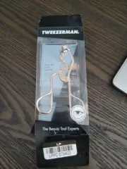 Tweezerman Classic Lash Curler With 3 Replacement Pads