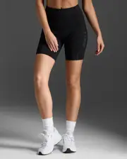 Form Stash Hi-Rise 6" Bike Short with Pockets, 2XU, XXS, Black/Black, Female