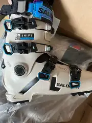 Salomon SHIFT PRO 130 AT Ski Boots BRAND NEW 26.5 Sweet Lavender Gripwalk MV 100