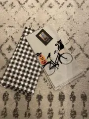 Cynthia Rowley Halloween Kitchen Hand Towel