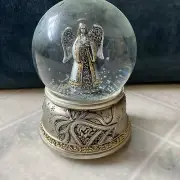 Christmas Silver Angel Snow globe plays Hark! The Herald Angels Sing Silver base