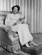 Actress And Dancer Cyd Charisse Reading A Book By Harold Robbins I - Old Photo