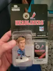 1997 Corinthian Headliners Wayne Gretzky New York Rangers NHL Action Figure NIB