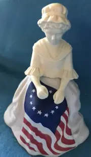 Vintage Avon 1973 Betsy Ross Figurine sonnet Cologne full 4fl oz