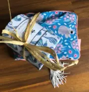 GIFT PACK - HEAT PACK WOMBAT WATTLE DESIGN & VANILLA SEAHORSE CANDLE