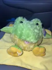 JO-ANN Plush Full Body Green Yellow Frog Hand Puppet Ribbit Sounds 12” Works