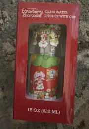 NEW IN BOX STRAWBERRY SHORTCAKE GLASS WATER PITCHER WITH CUP 18 OZ