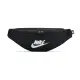 【NIKE 耐吉】腰包 Heritage Waistpack 男女款 小包 斜背包 外出 輕便 街頭穿搭 黑 白(DB0490-010)