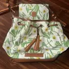 Dooney Bourke white daffodil drawstring shoulder bag EXCELLENT Botanical W/ Coin