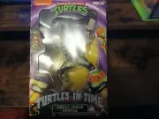 TMNT Teenage Mutant Ninja Turtles in Time Shell Shock Glow in Dark NECA Unopened