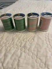 Lot - 4 FANTASTICO Variegated THREADS Polyester 40 wt. 500 yd # 5026 / 5024