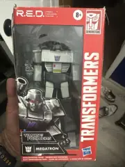 Transformers R.E.D. Robot Enhanced Design G1 Megatron 2020 Action Figure