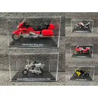 在飛比找蝦皮購物優惠-HONDA 1/24 本田重機機車模型擺件 機車賽車合金汽車