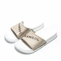 在飛比找momo購物網優惠-【KANGOL】拖鞋 白奶茶 滿版LOGO 橡膠 防水耐磨 