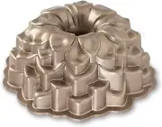 Nordic Ware Blossom Bundt Pan (87537)