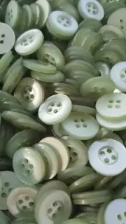 Translucent Mint Green Buttons, 4 Hole Sewing/Crafts Buttons - 24 Pieces (035)