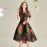 在飛比找ETMall東森購物網優惠-2023新款優雅派對高貴提花黑色顯瘦連衣裙復古赫本氣質小黑裙