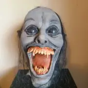 Severed Female Vampire Undead Life Size Head Prop Haunted Halloween Yard SCARY!
