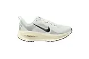 Nike Vomero 18 Mens Running Shoes - White/Black